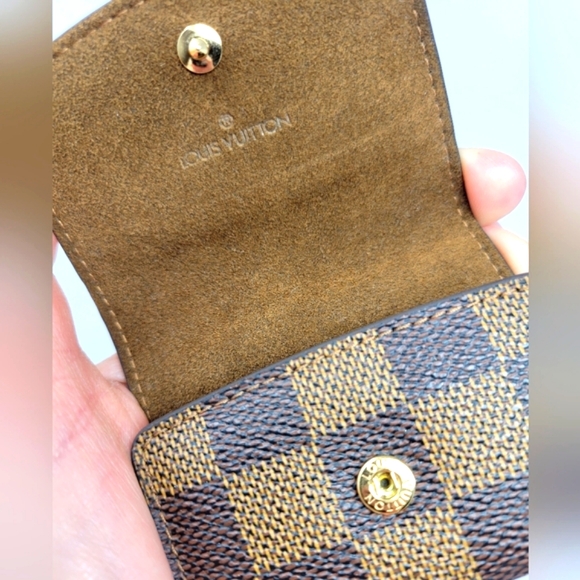 Louis Vuitton Damier Cufflink Case NWOT with COA, Dustbag & Box - Picture 8 of 15